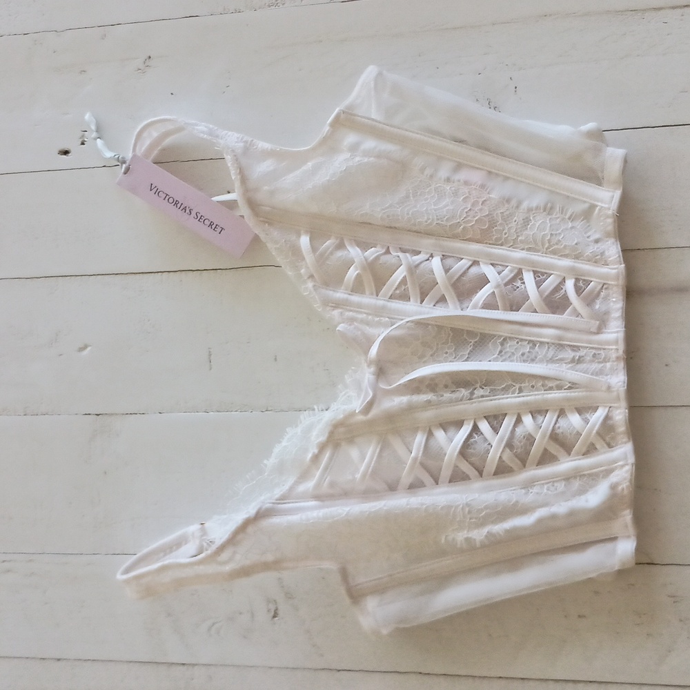 NWT White lace and mesh corset bustier